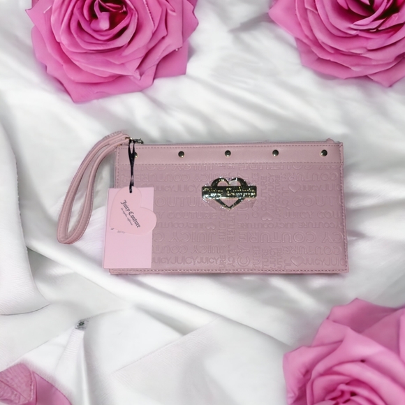 💕NWT Juicy Couture Word Play Wristlet/Wallet💕 - Picture 1 of 7